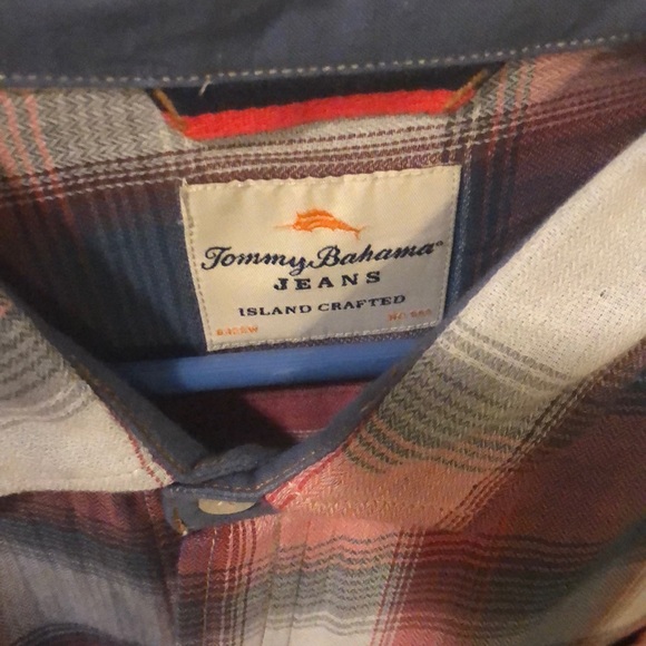 Tommy Bahama button down - Picture 2 of 2
